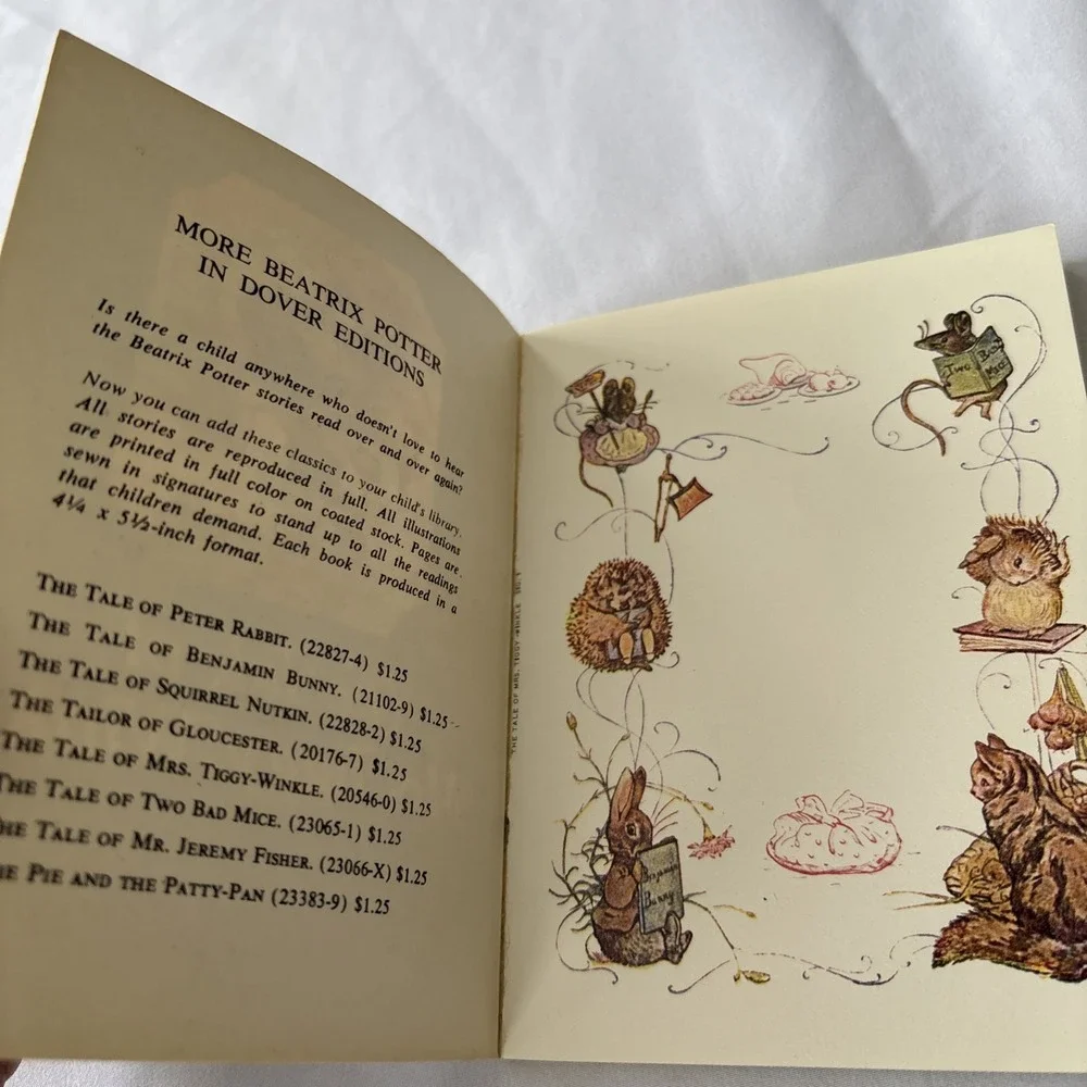 Vintage The Tale of Peter Rabbit & The Tale Of‎ Mrs. Tiggy Winkle Beatrix Potter